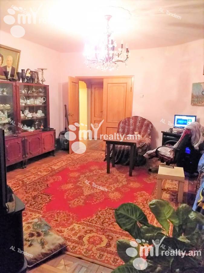 3 bedroom apartment for sale Nalbandyan St, Center Yerevan, 122893