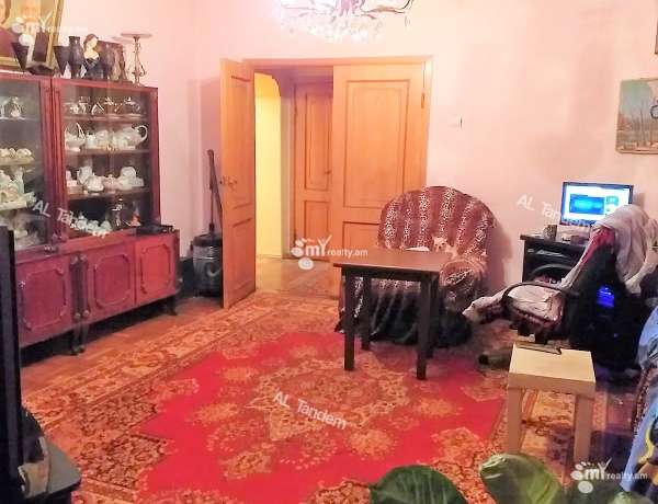 kupit-kvartiru/3-komnatnaya/Nalbandyan+St/Center/Yerevan