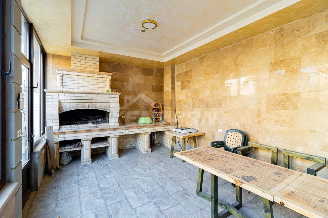 House for sale G 1 dis., Adjapnyak Yerevan, 159066