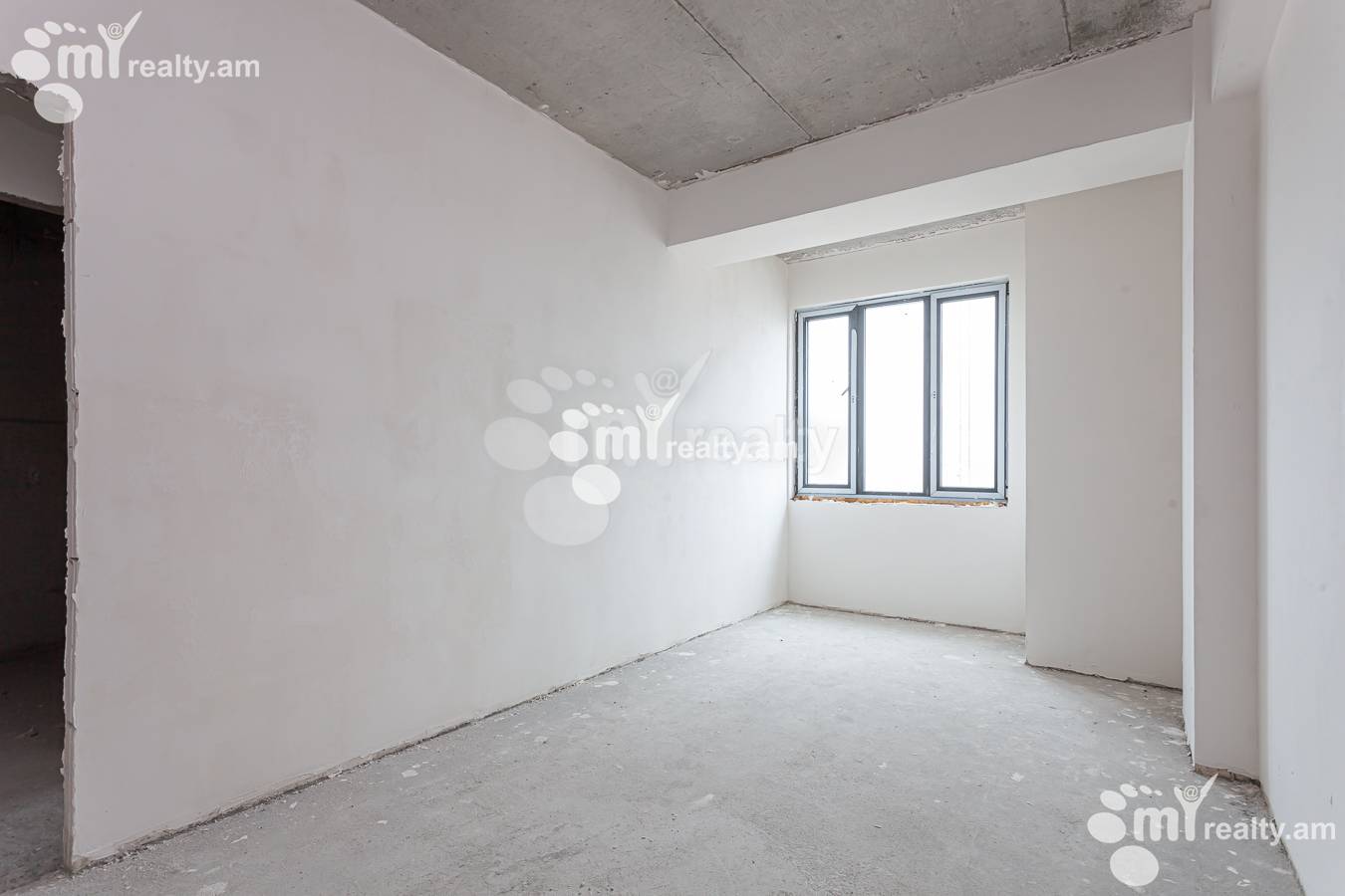 Купить 4 комнатную квартиру Паруйр Севак район, Аван Ереван, 155423