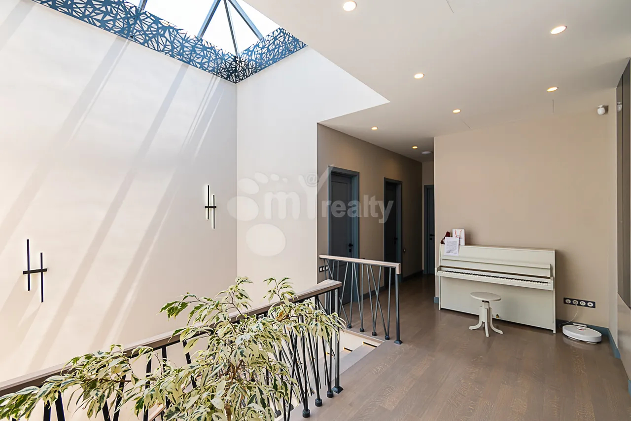 House for sale Noragyugh, Center Yerevan, 161037
