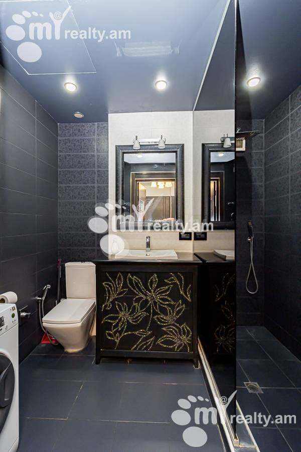 3 սենյականոց բնակարան  Մաշտոցի պող, Կենտրոն Երևան, 153759