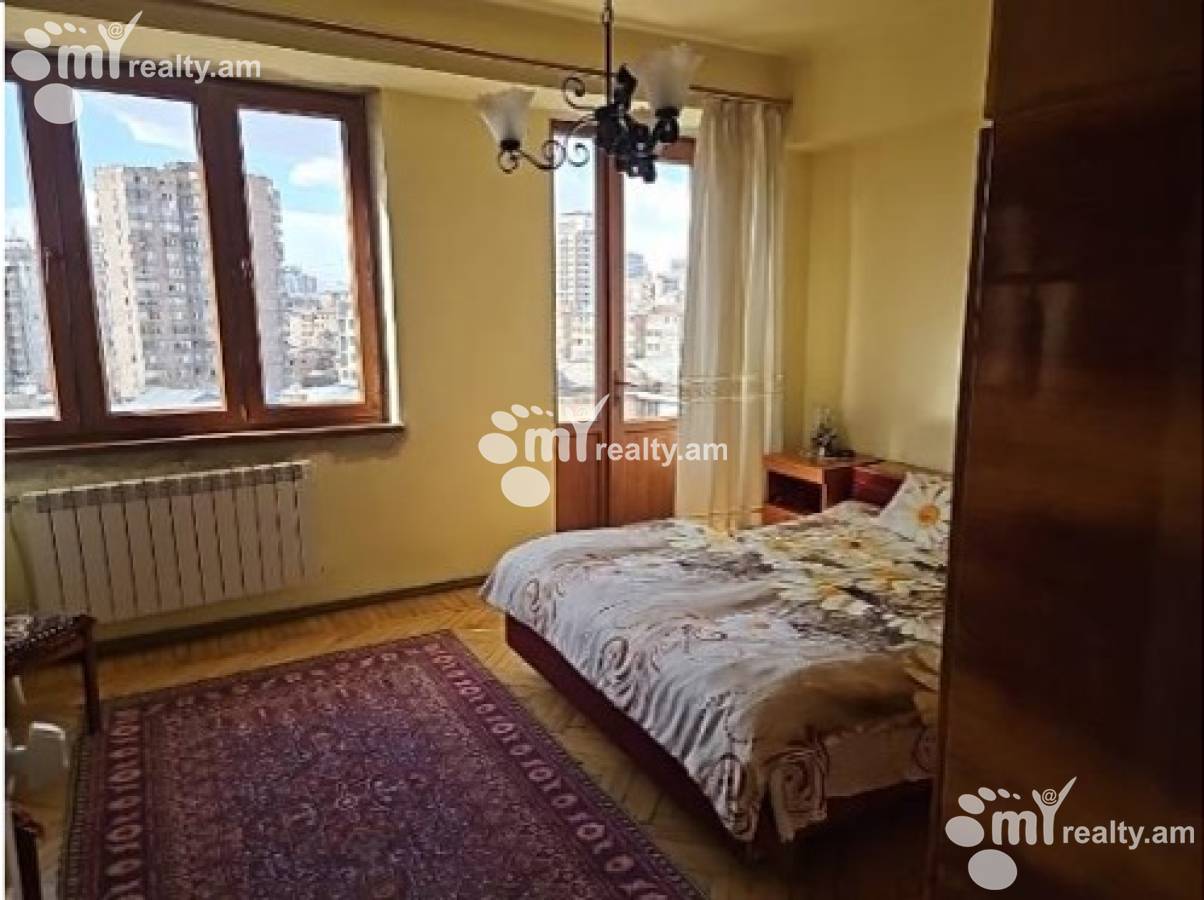 3 bedroom apartment for sale Azatutyan avenue, Kanaqer-Zeytun Yerevan, 153517