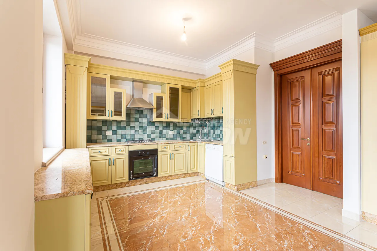 3 bedroom apartment for sale Vardanants St, Center Yerevan, 157553