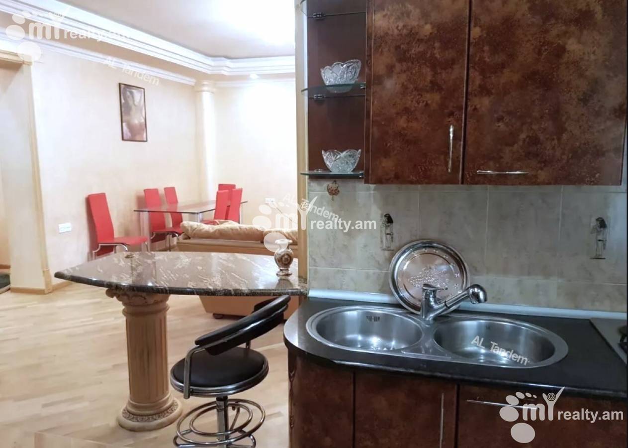 3 սենյականոց բնակարան վարձով Եկմալյան փող, Կենտրոն Երևան, 124907