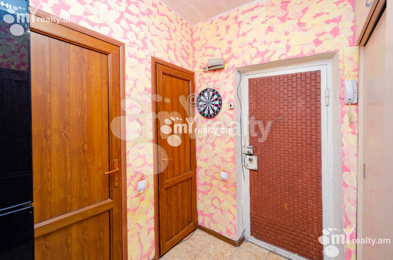 3 bedroom apartment for sale Saryan St, Center Yerevan, 135070