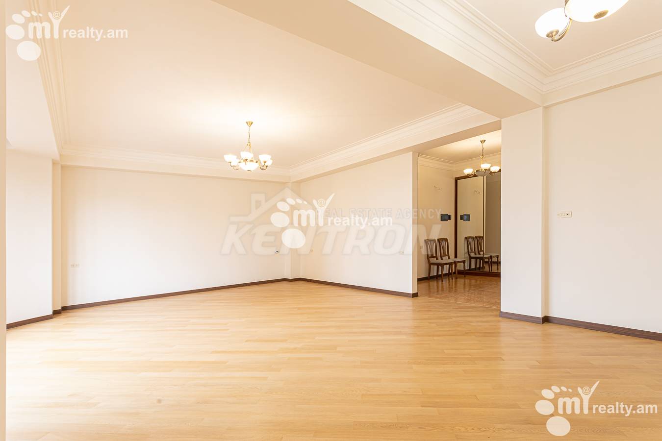 4 bedroom apartment for sale خیابان واردانانتس, مرکز شهر ایروان, 156883