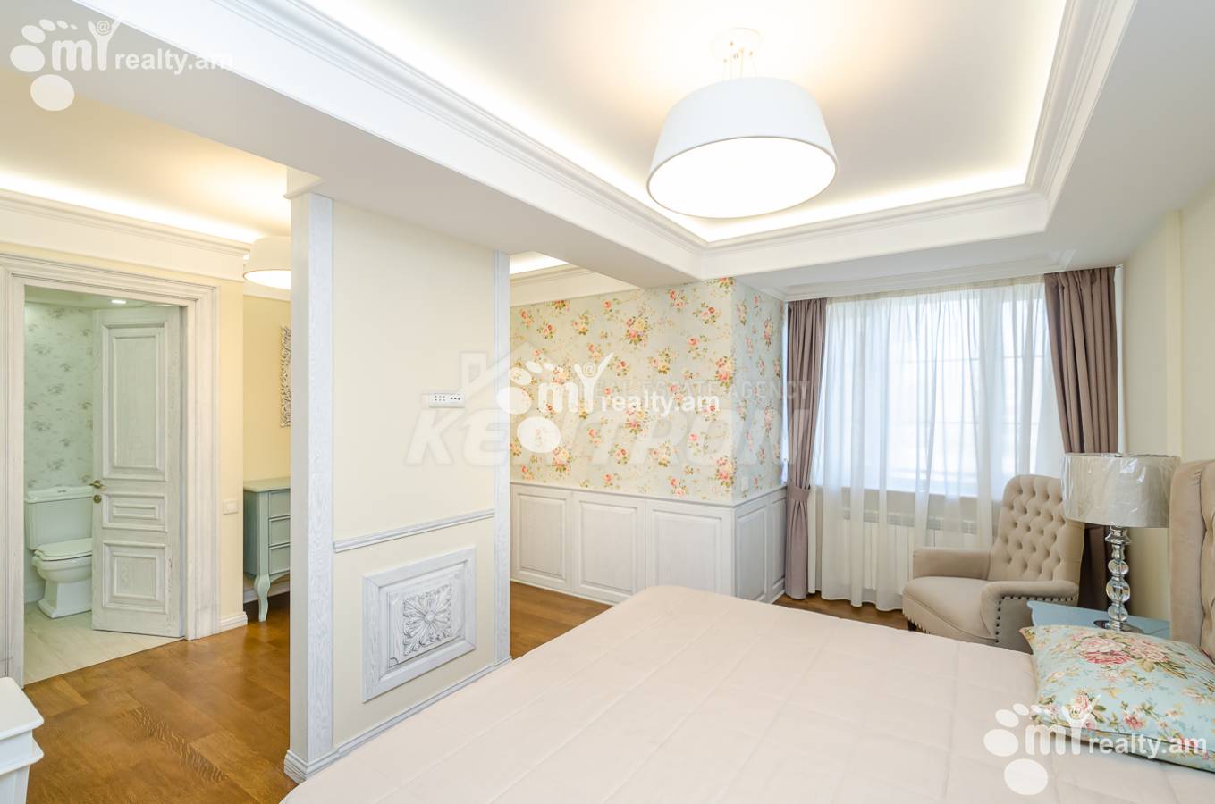 3 bedroom apartment for sale Israelyan St, Center Yerevan, 153637