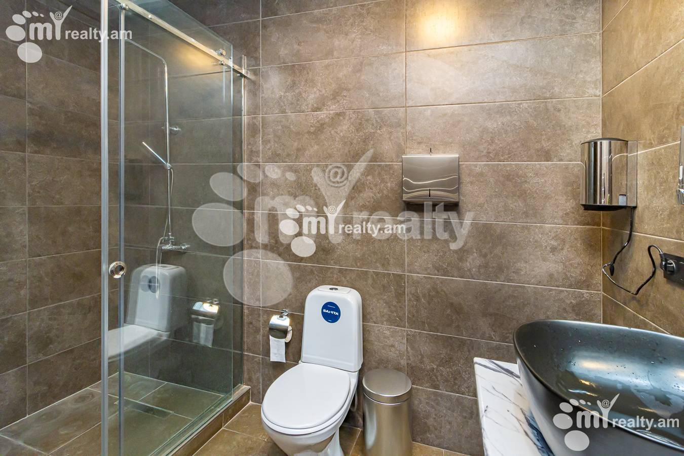 Կոմերցիոն տարածք վարձով Ադոնց փող, Արաբկիր Երևան, 136532