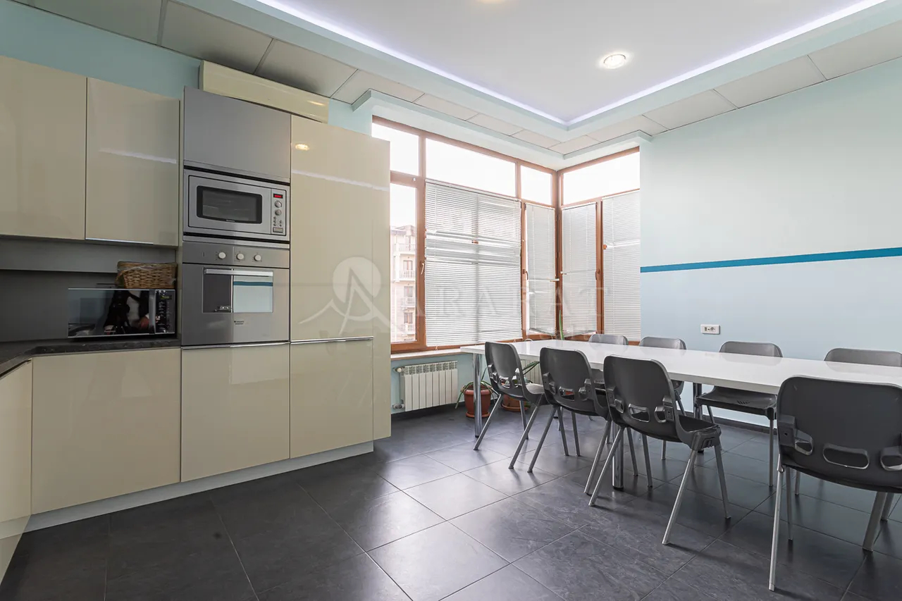 Commercial property for rent Azatutyan Ave, Arabkir Yerevan, 157758