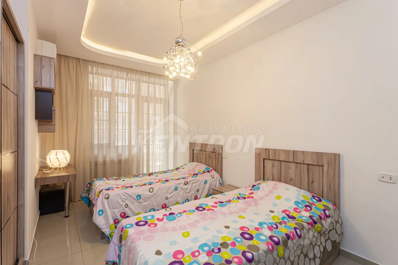 3 bedroom apartment for rent rue d'Abovyan, Center Yerevan, 158977
