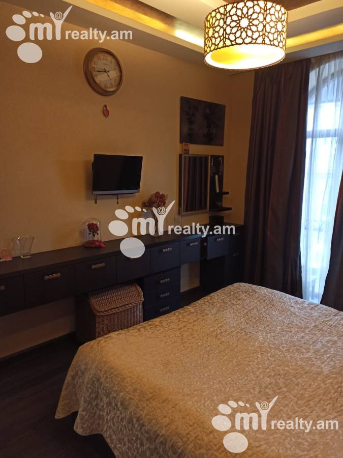 3 bedroom apartment for sale Mashtots Ave, Center Yerevan, 156509