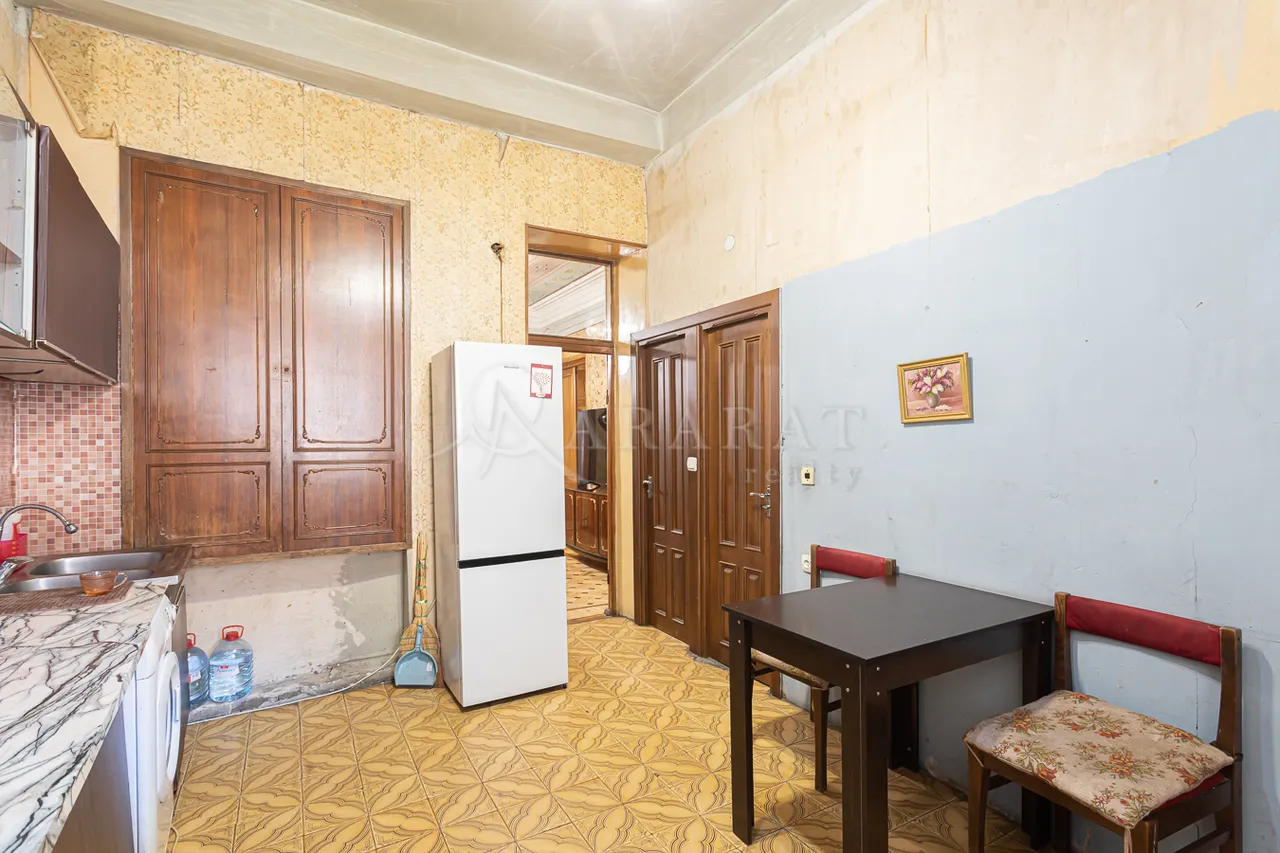 Commercial for sale خیابان ابوویان, مرکز شهر ایروان, 158521