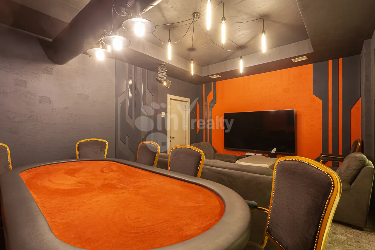 Commercial property for sale Charents St, Center Yerevan, 157295