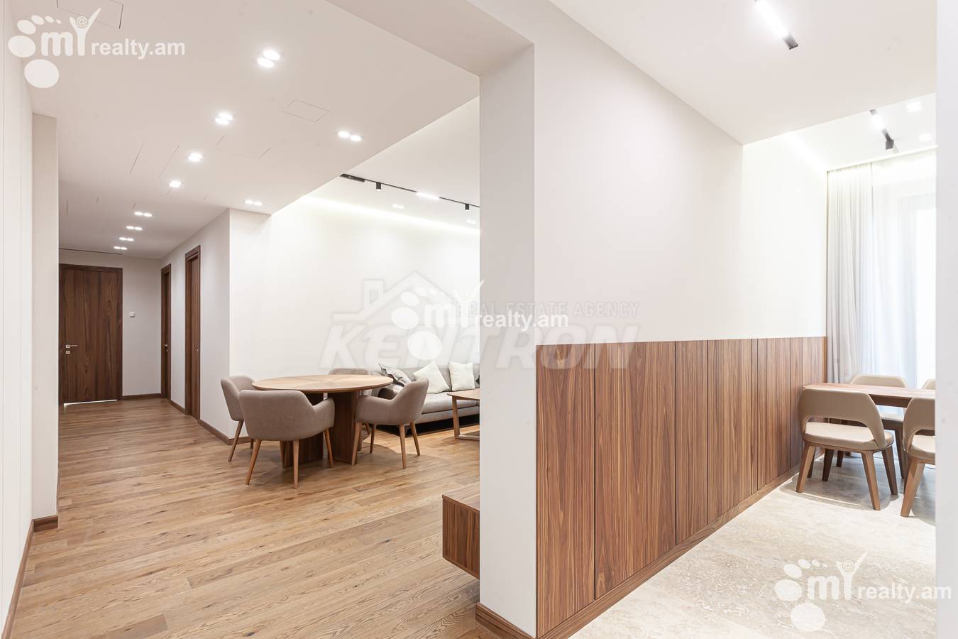 3 bedroom apartment for rent Teryan St, Center Yerevan, 155487