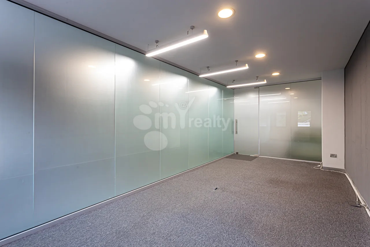 Commercial property for rent Leo St, Center Yerevan, 161973