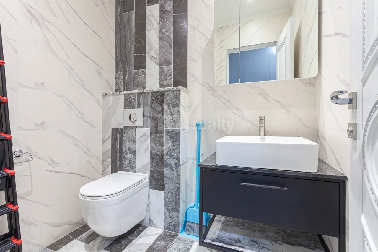 Снять 3 комнатную квартиру Паронян ул, Центр Ереван, 157980