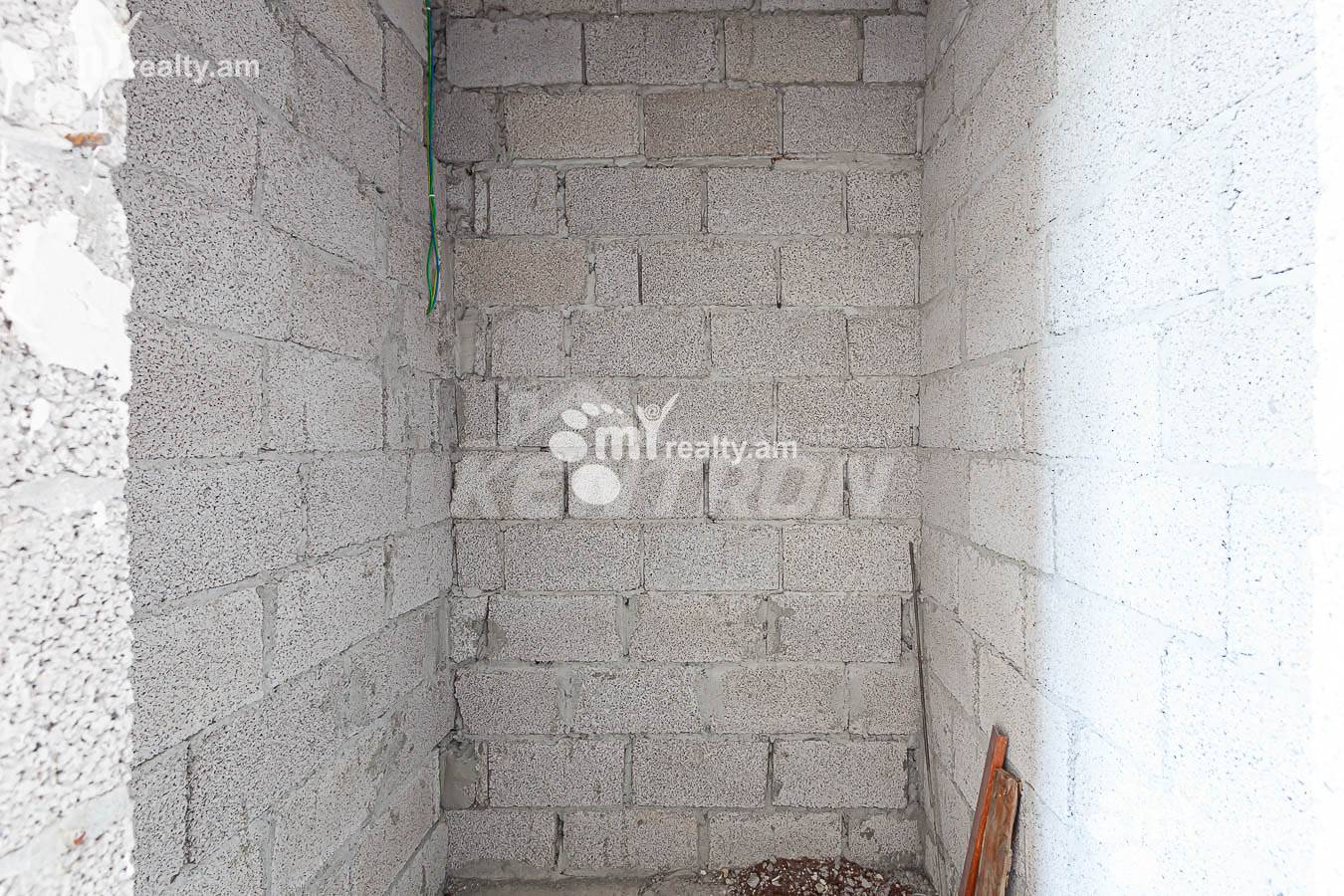 3 bedroom apartment for sale Antarayin, G. Gasparyan street, Center Yerevan, 154765