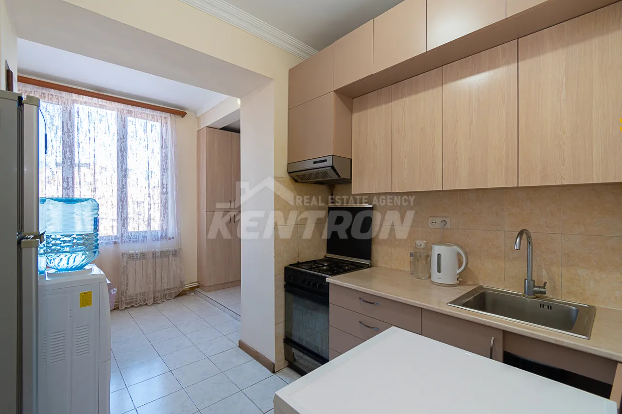 3 bedroom apartment for sale Hr.Kochar St, Arabkir Yerevan, 159108