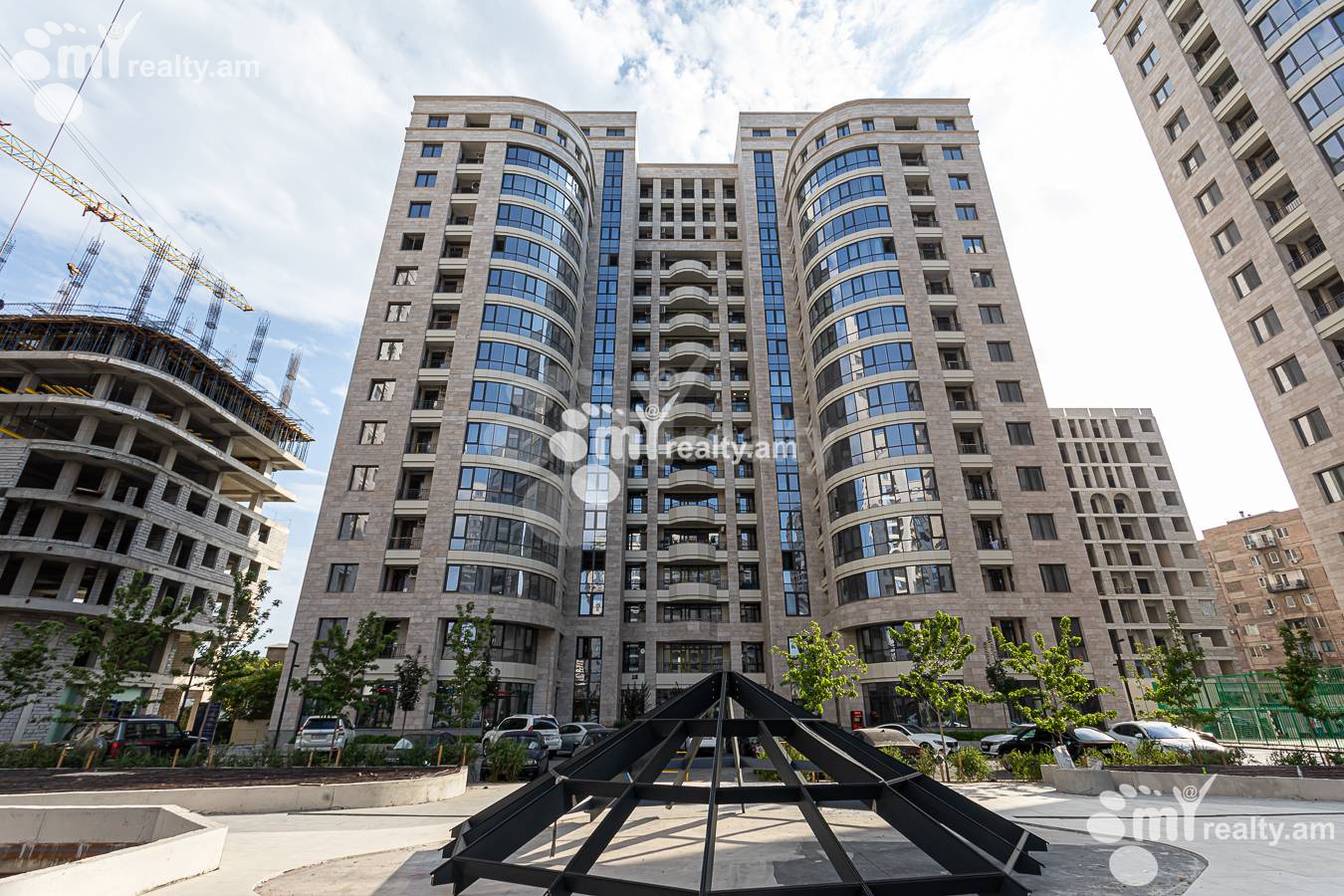 3 bedroom apartment for sale خیابان آرشاکونیاک, مرکز شهر ایروان, 156510