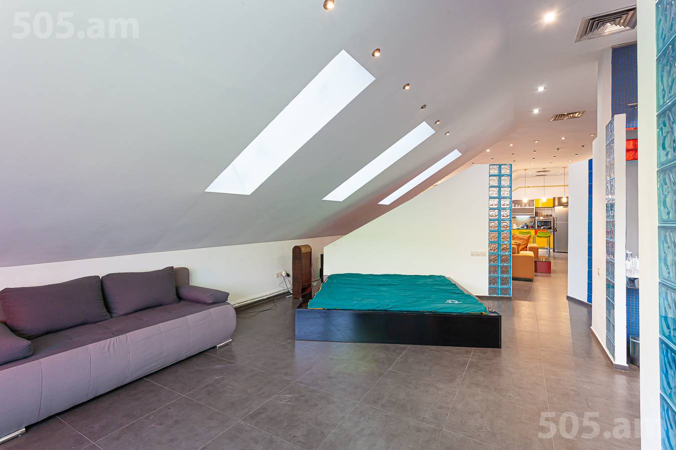 3 bedroom apartment for rent Deghatan St, Center Yerevan, 153046