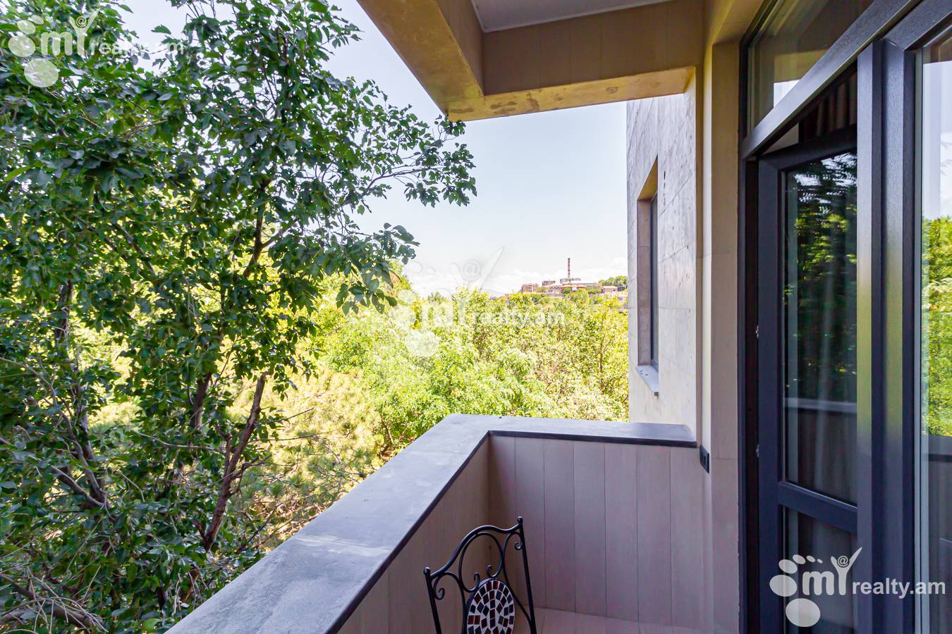 5 սենյականոց բնակարան  Վ.Փափազյան փող, Արաբկիր Երևան, 151630