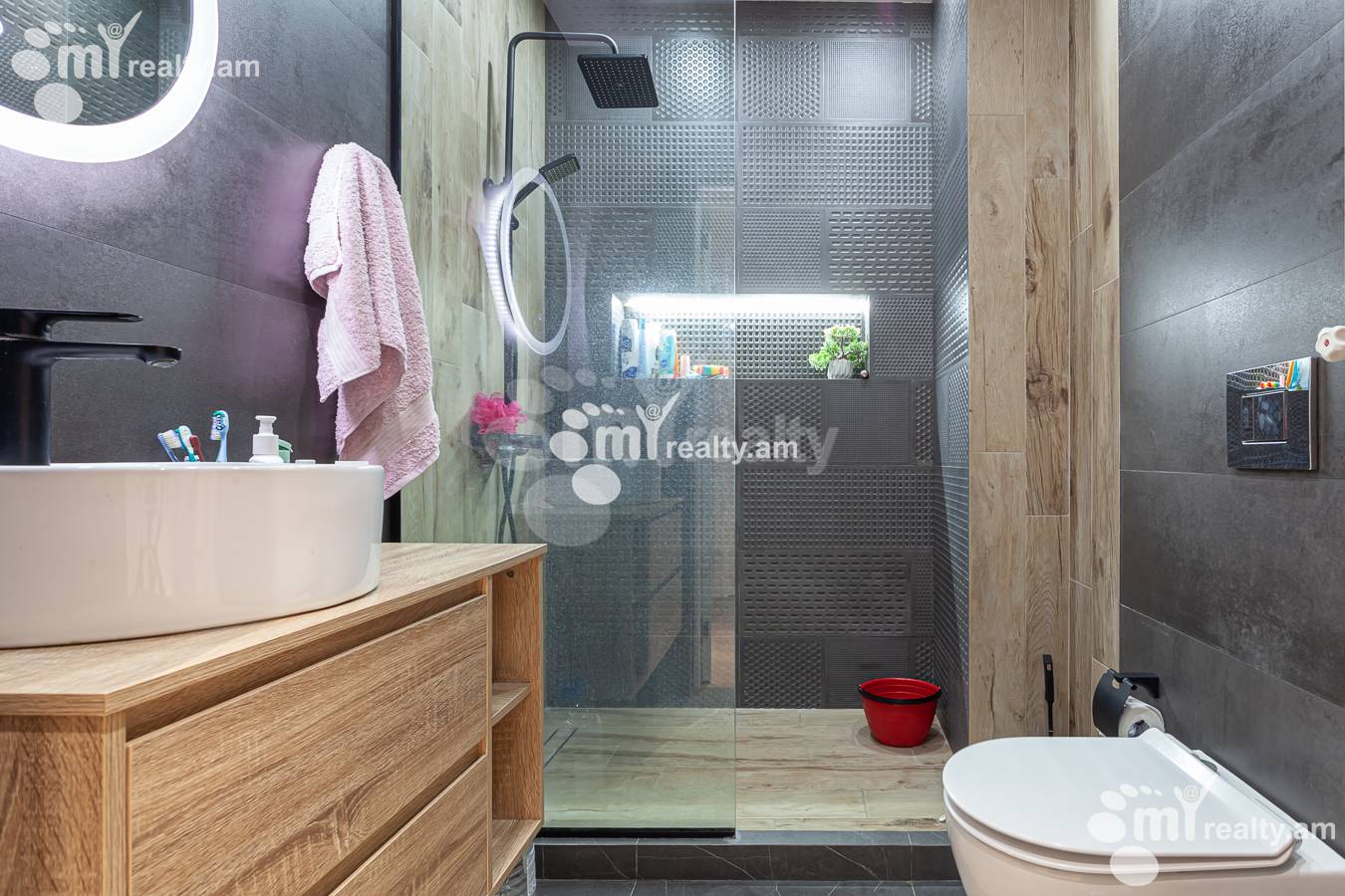 3 bedroom apartment for sale خیابان آدونس, عربگیر ایروان, 156386