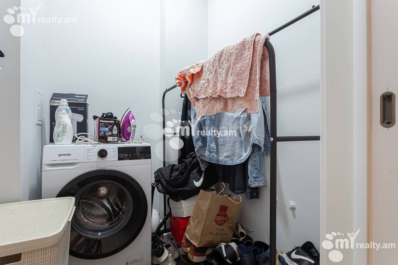 3 bedroom apartment for sale خیابان آدونس, عربگیر ایروان, 156386