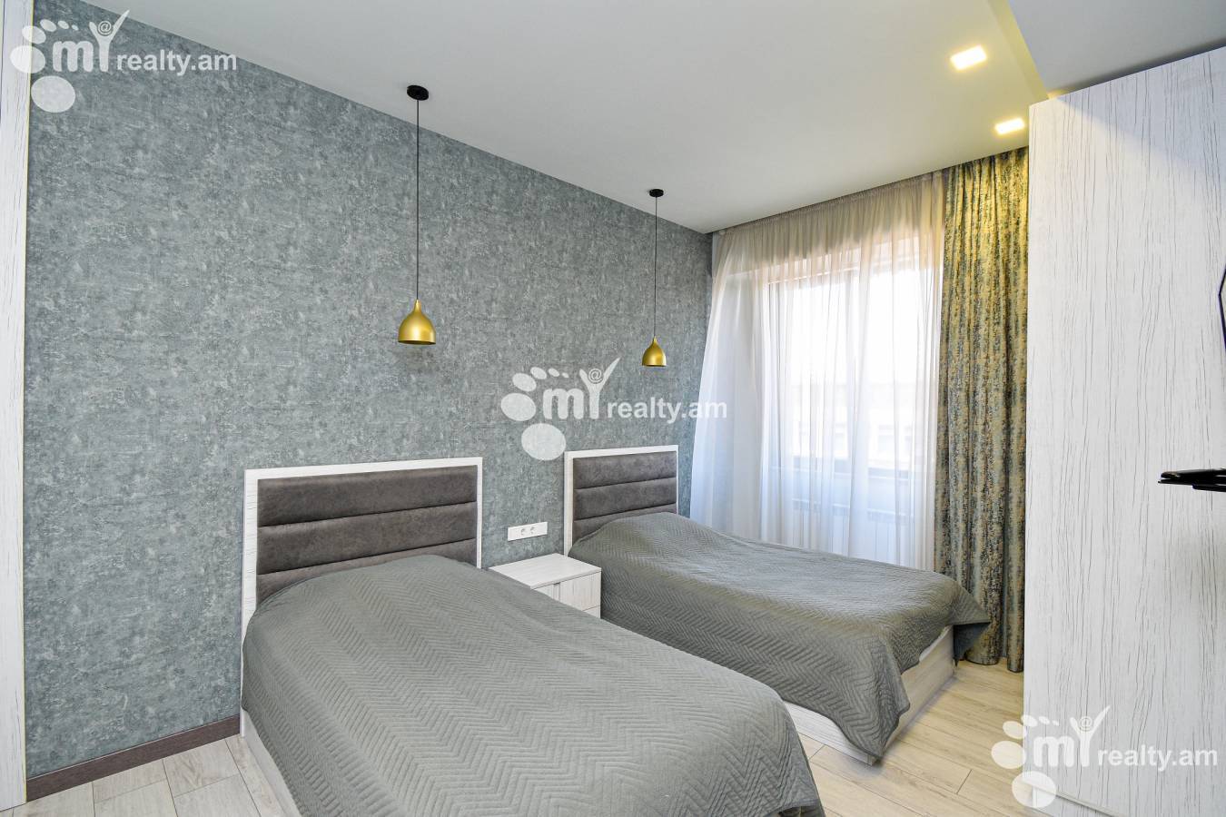 3 bedroom apartment for sale خیابان کومیتاس, عربگیر ایروان, 91359