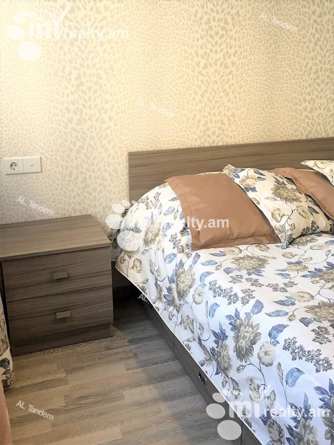 4 bedroom apartment for sale Nalbandyan St, Center Yerevan, 122412