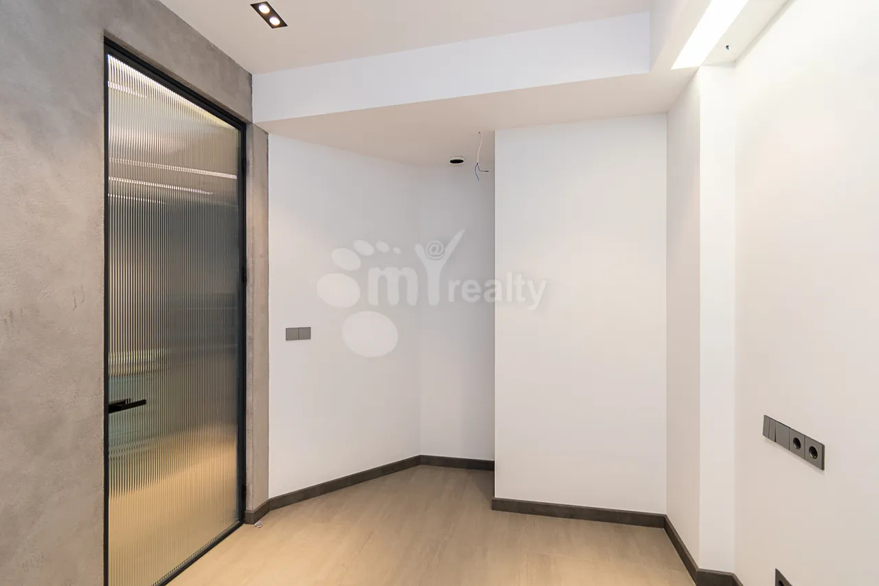 3 սենյականոց բնակարան  Միկոյան փող, Դավթաշեն Երևան, 160145