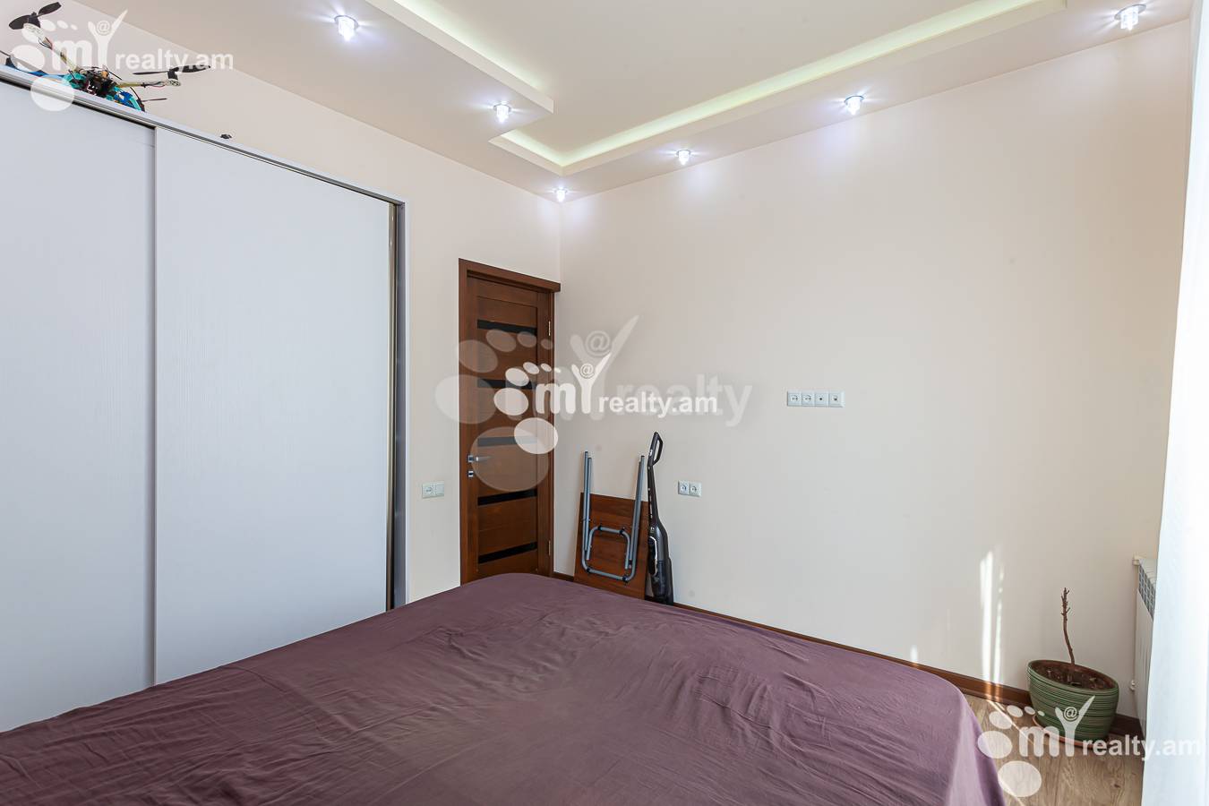 Снять 3 комнатную квартиру Д. Демирчян ул, Центр Ереван, 147570