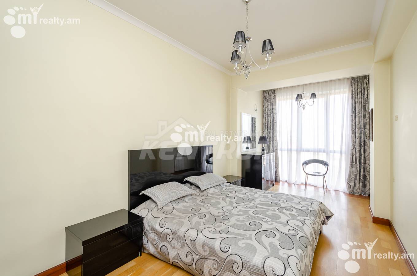 4 bedroom apartment for sale Mashtots Ave, Center Yerevan, 151752