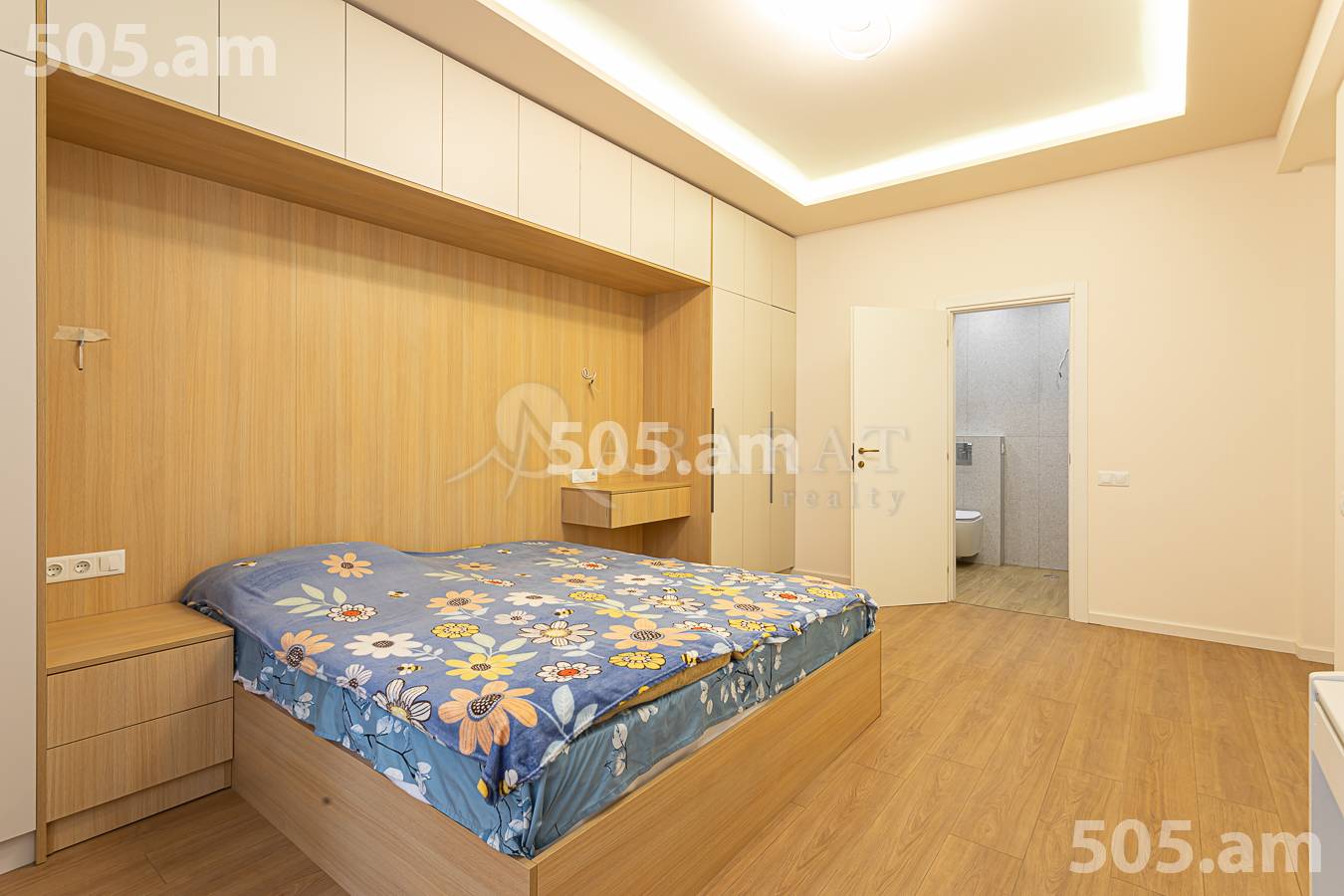 5 սենյականոց բնակարան  Ադոնց փող, Արաբկիր Երևան, 156524