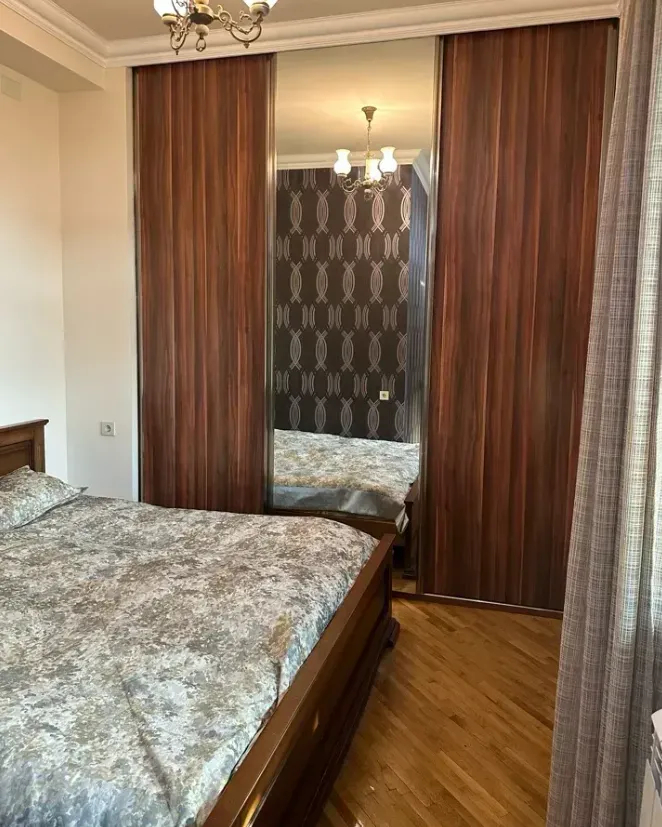 4 սենյականոց բնակարան  Մաշտոցի պող, Կենտրոն Երևան, 161807