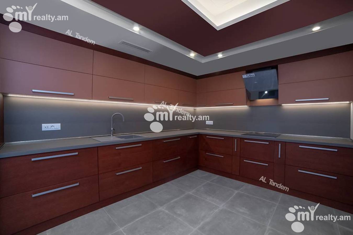 4 bedroom apartment for sale Nalbandyan St, Center Yerevan, 158316
