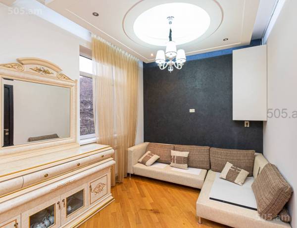 4-senyakanoc-bnakaran-vacharq-Yerevan-Center