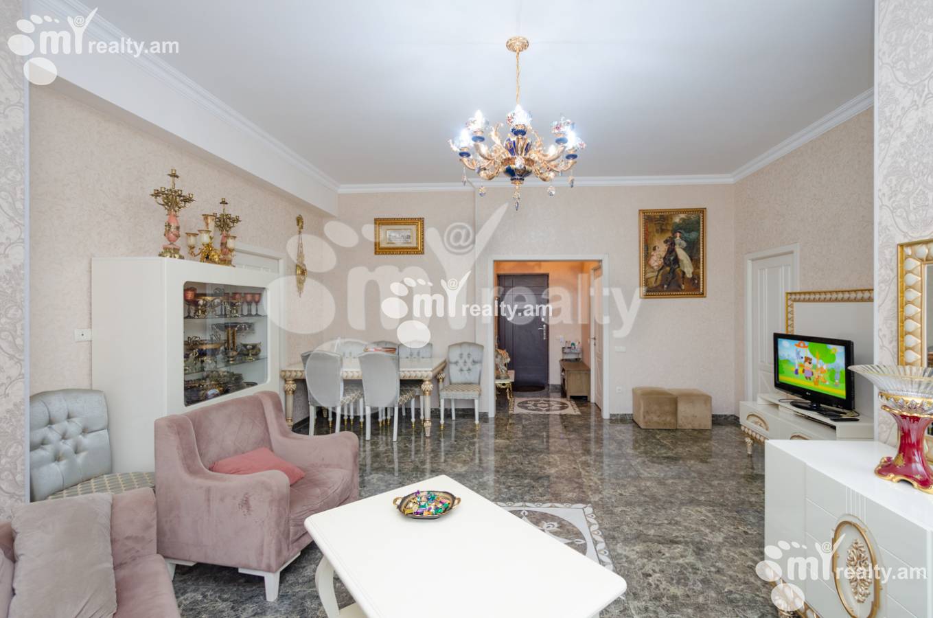 3 bedroom apartment for sale Charents St, Center Yerevan, 136763