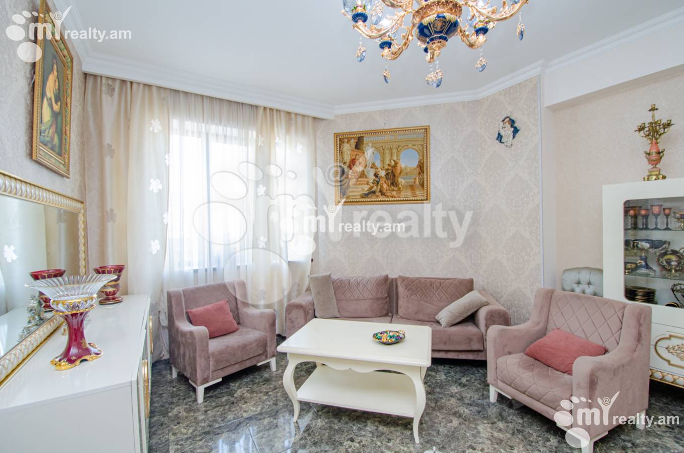 3 bedroom apartment for sale Charents St, Center Yerevan, 136763