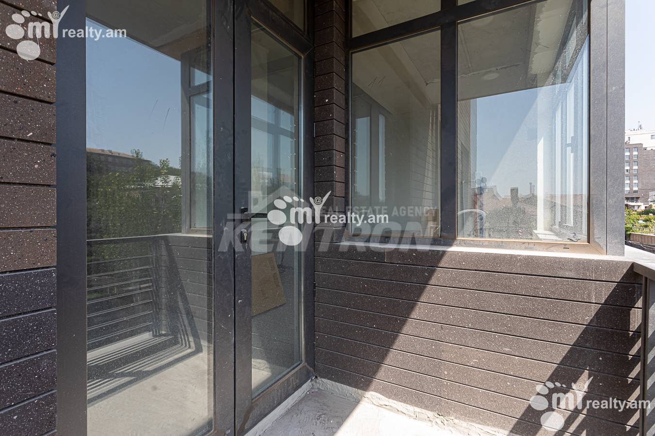 4 bedroom apartment for sale خیابان گ. هوفسِپیان, نورک ماراش ایروان, 156609