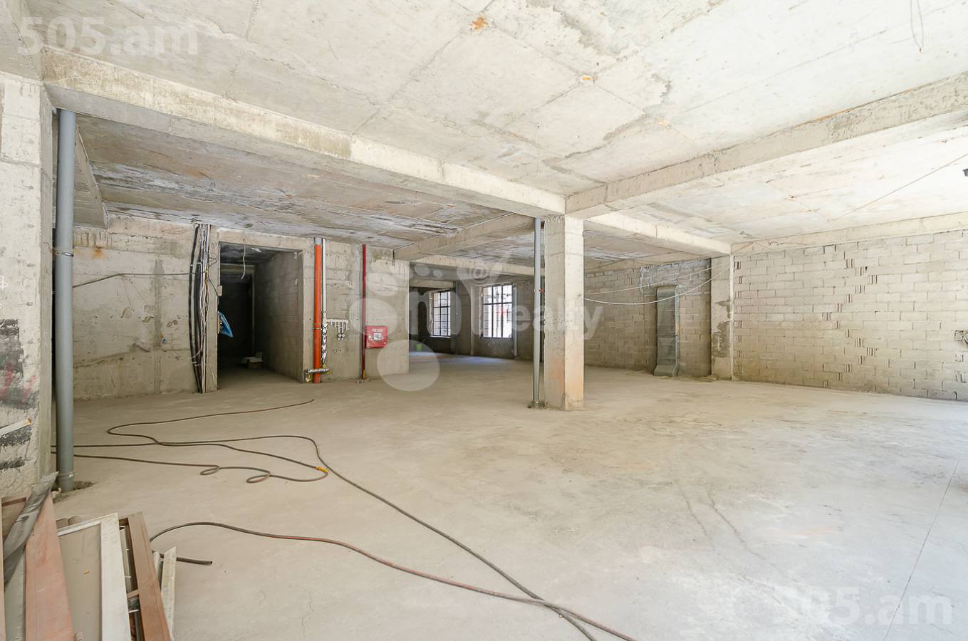 Commercial for rent خیابان آرام, مرکز شهر ایروان, 150765