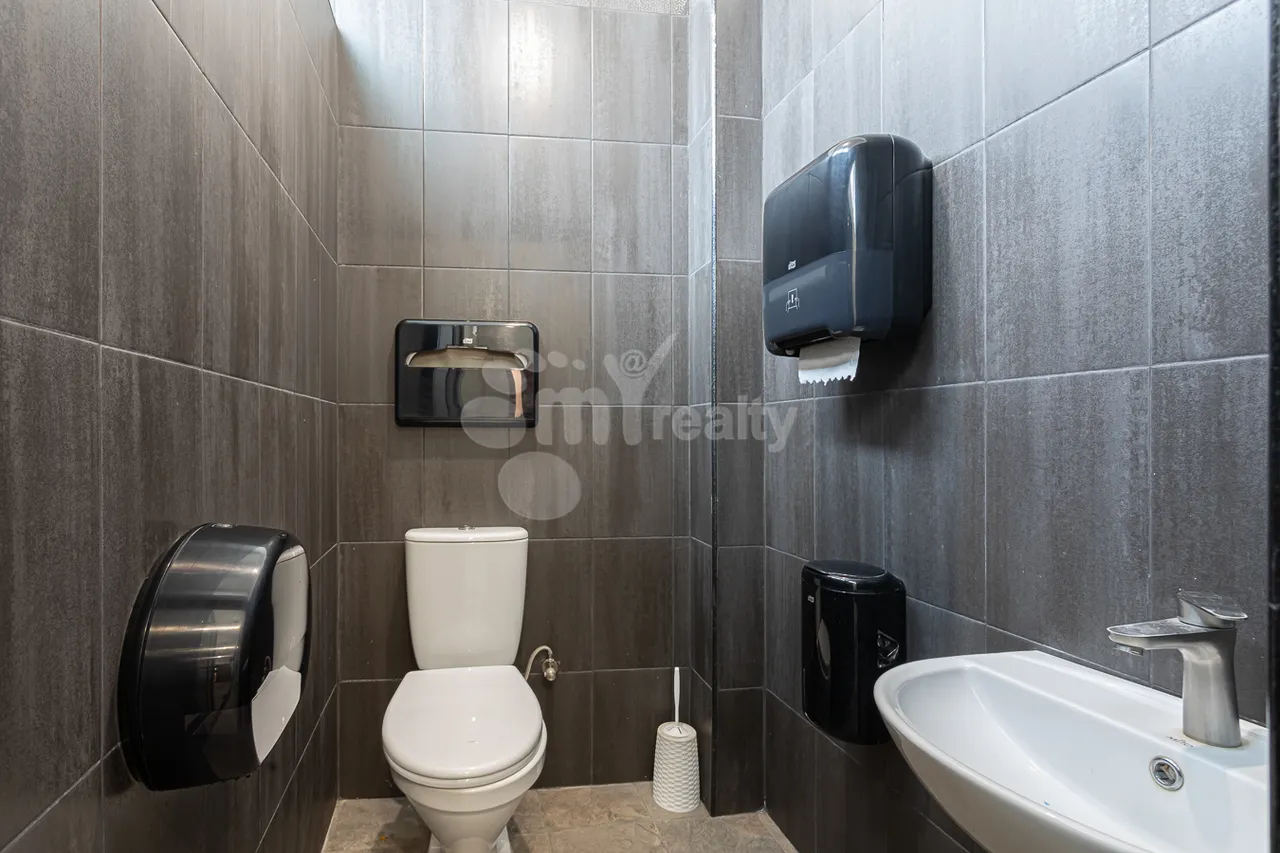 Commercial property for sale Bashinjaxyan St, Adshapnjak Yerevan, 160011