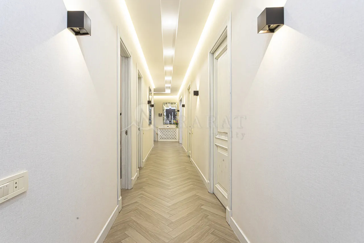 4 սենյականոց բնակարան  Արամի փող, Կենտրոն Երևան, 159222