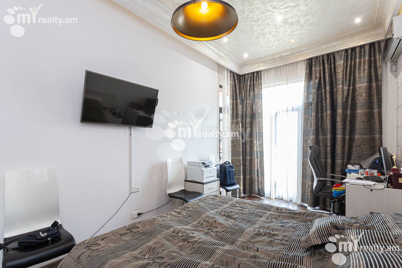 4 սենյականոց բնակարան  Մաշտոցի պող, Կենտրոն Երևան, 154549