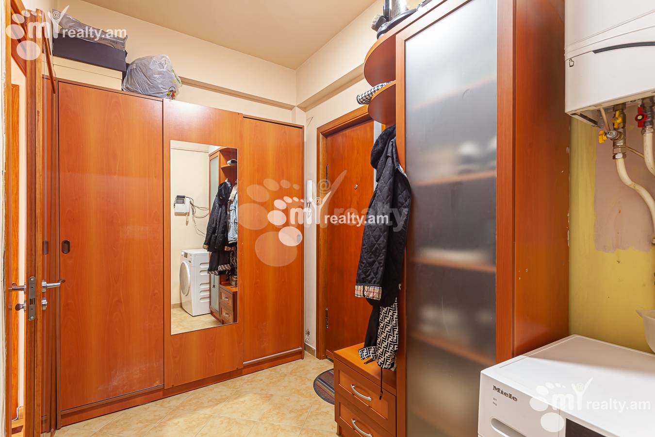 3 bedroom apartment for sale خیابان پوشکین, مرکز شهر ایروان, 147411