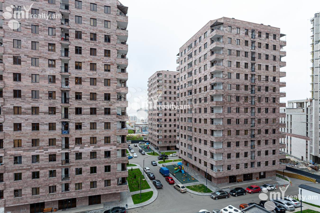 Купить 5 комнатную квартиру Адонц ул, Арабкир Ереван, 155253