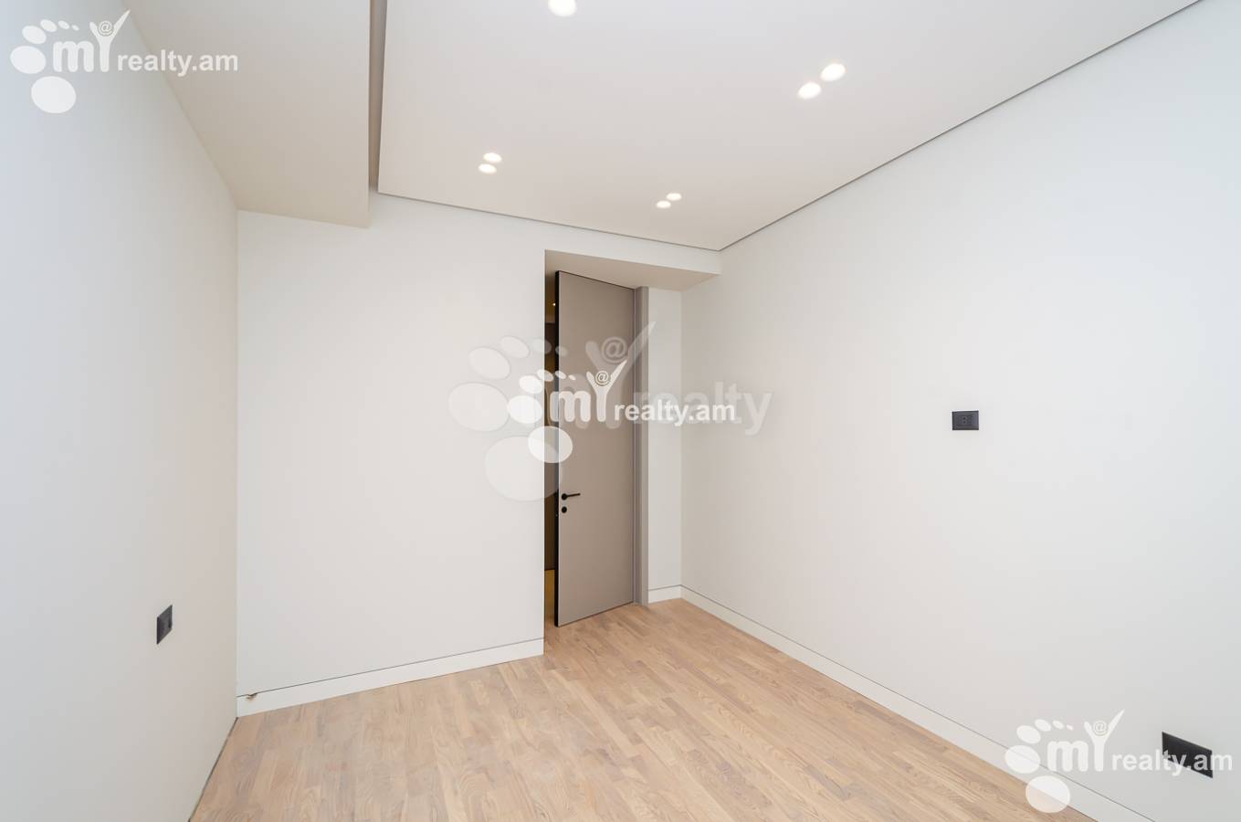 3 bedroom apartment for sale Antarayin, Rue Leonid Azgaldyan, Center Yerevan, 152368