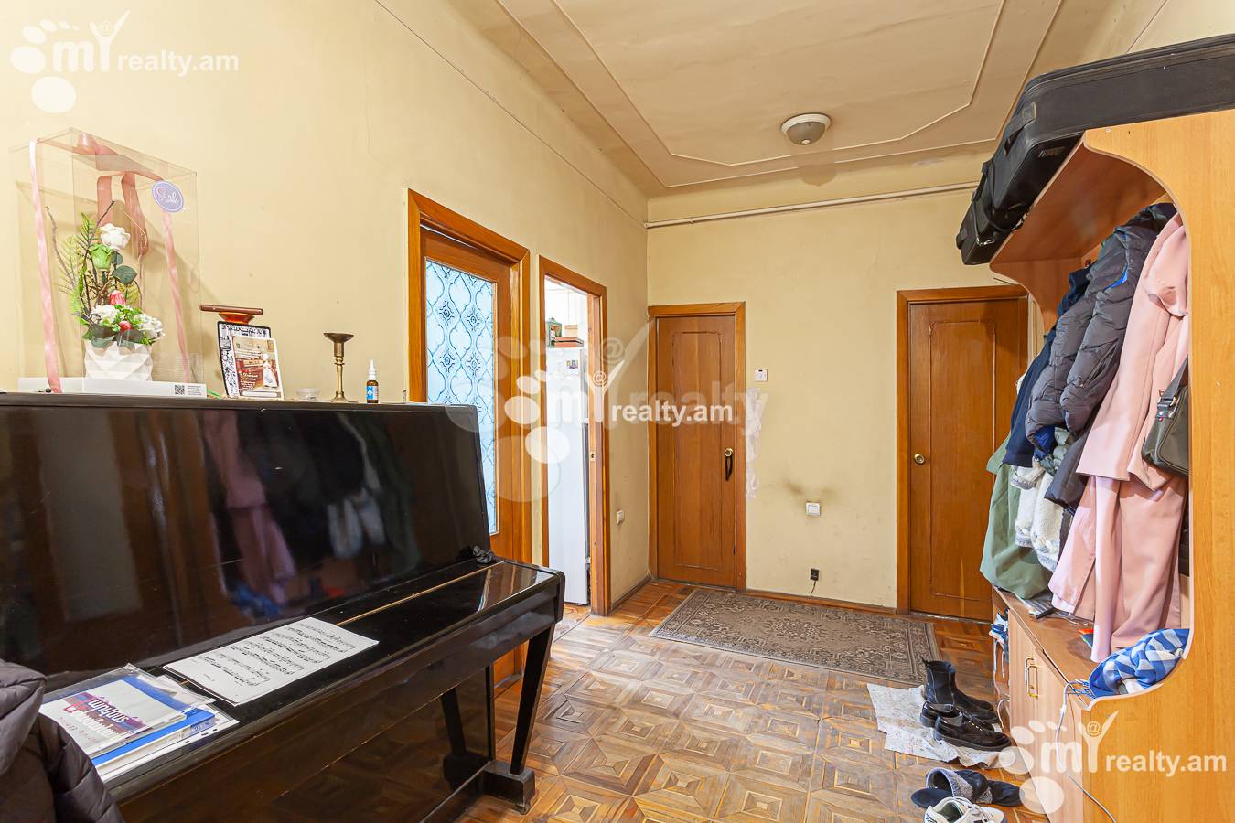 2 bedroom apartment for sale Isahakyan St, Center Yerevan, 147642