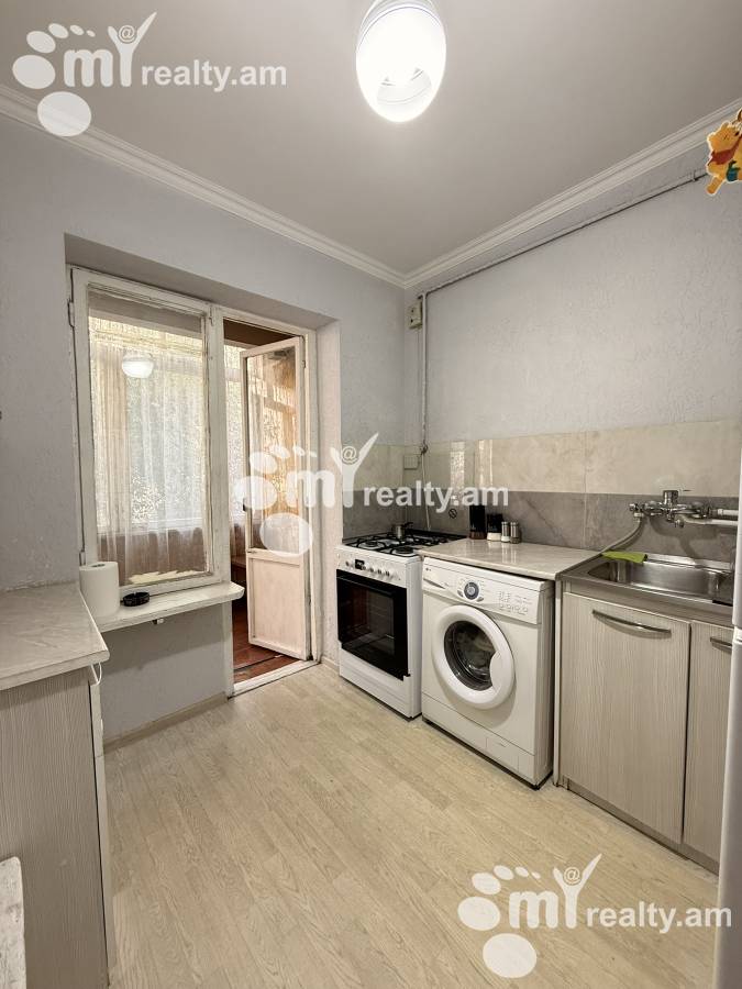 Купить 3 комнатную квартиру Мамиконянц ул, Арабкир Ереван, 157031