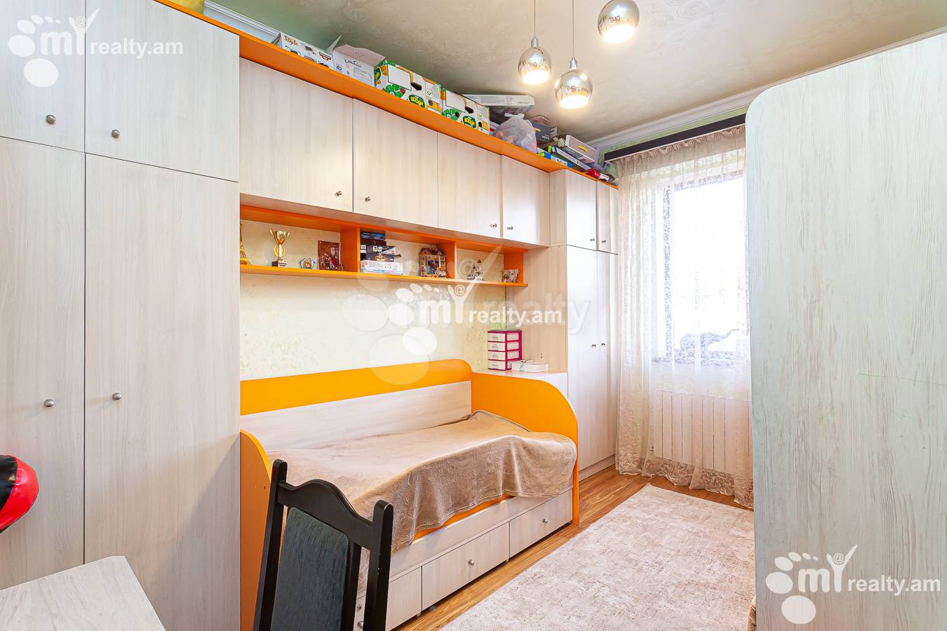 Купить 3 комнатную квартиру Царав Ахбюр ул., Аван Ереван, 142957